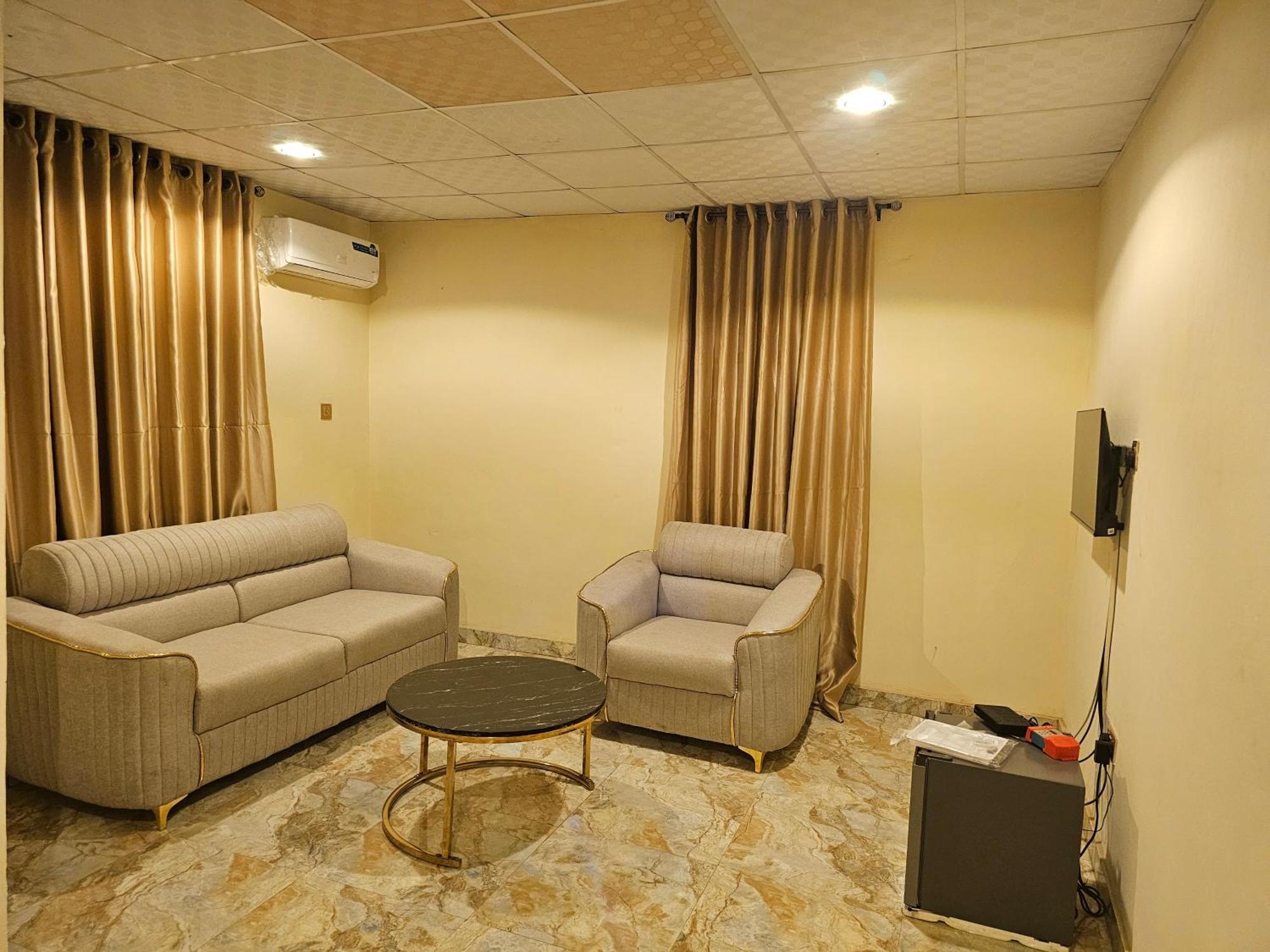 Bmh Hotel & Suites Ibadan Exterior foto